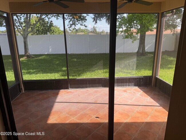 Building Photo - 1234 Bolle Cir