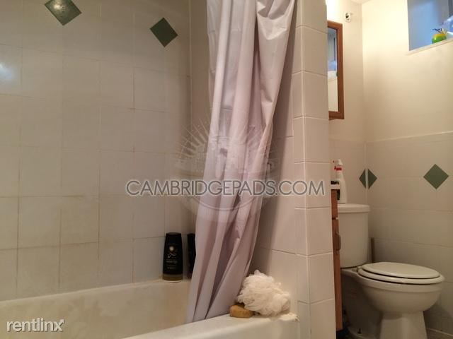 Building Photo - 158 Magazine St