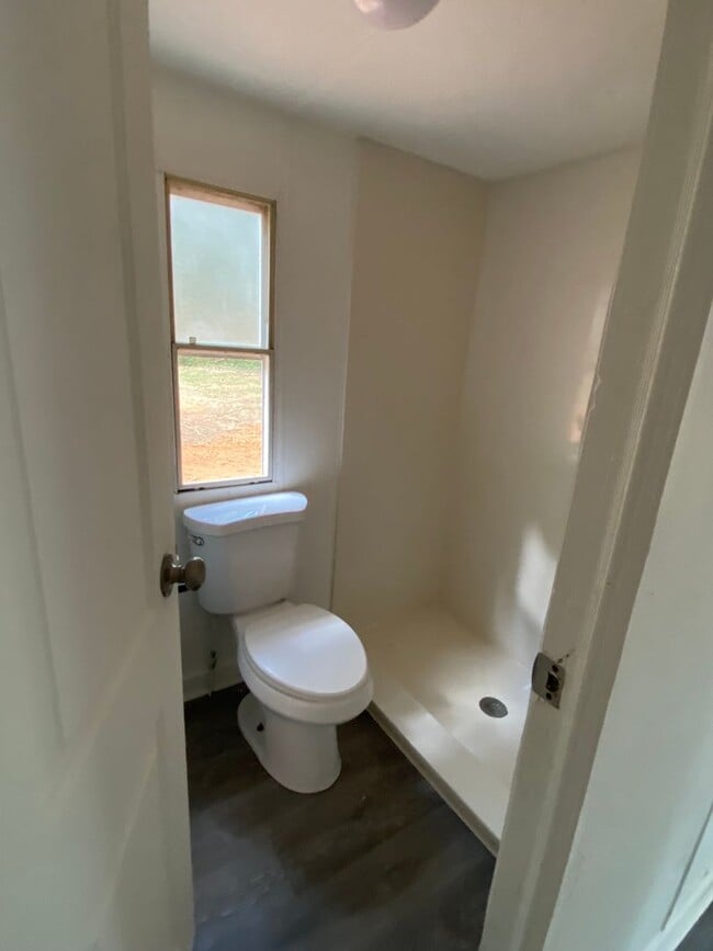 Building Photo - Newly remodeled home is located in Lancast...