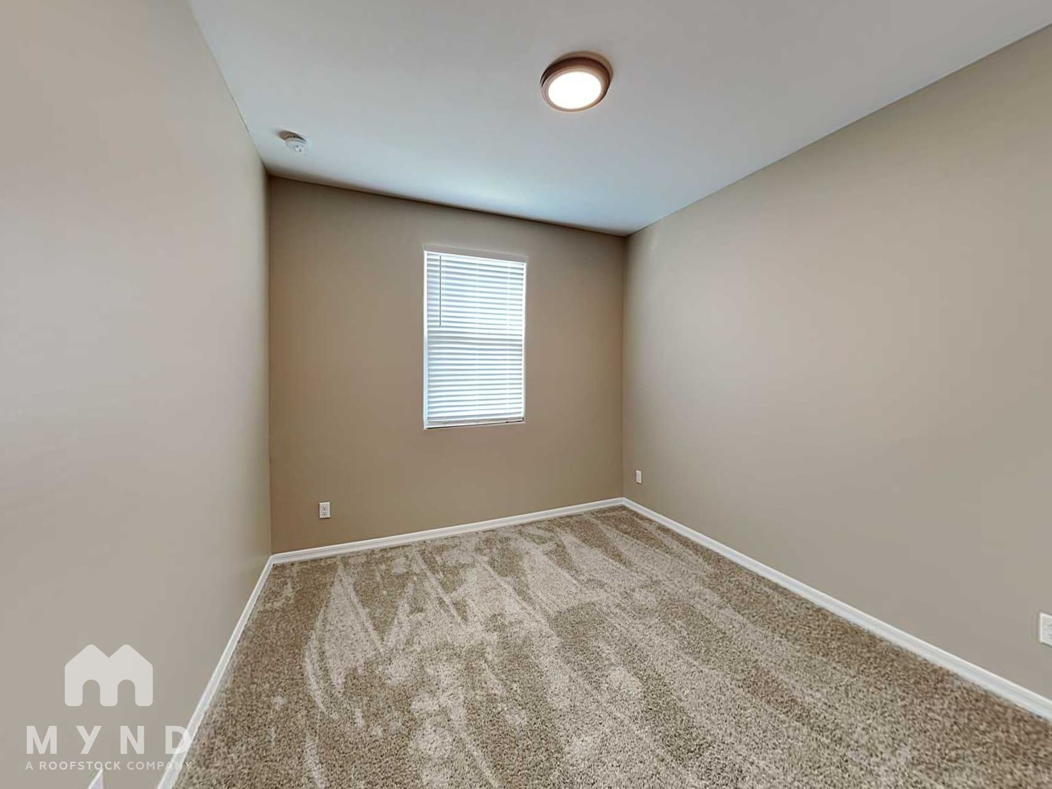 Building Photo - 17694 W Mandalay Ln