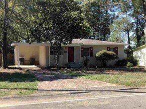 Building Photo - 1811 Atkamire Dr