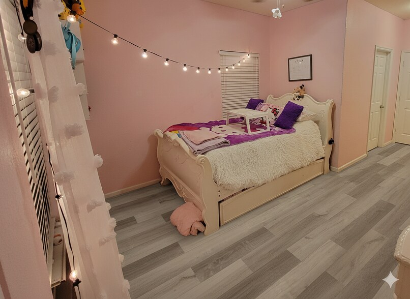 Building Photo - 4493 NW 49th St