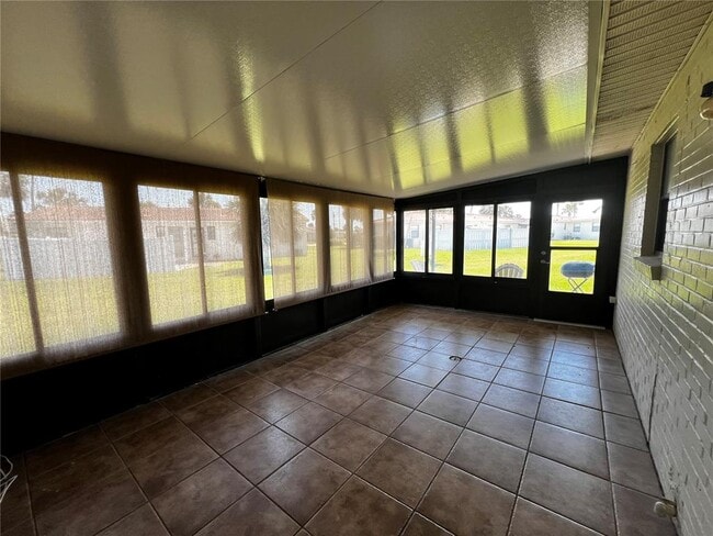 Building Photo - 24 Oriole Cir