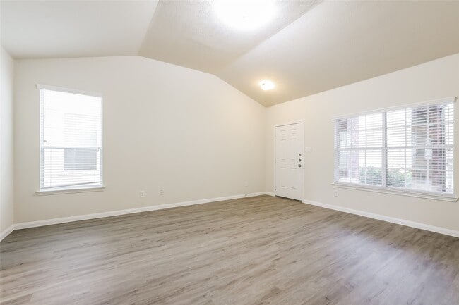 Building Photo - 12302 Dona Lane