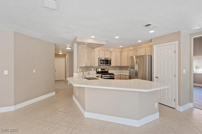 Building Photo - 1817 Tropical Breeze Dr