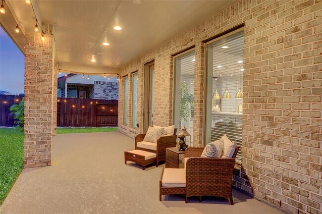 Building Photo - 2327 Partridgeberry Ln
