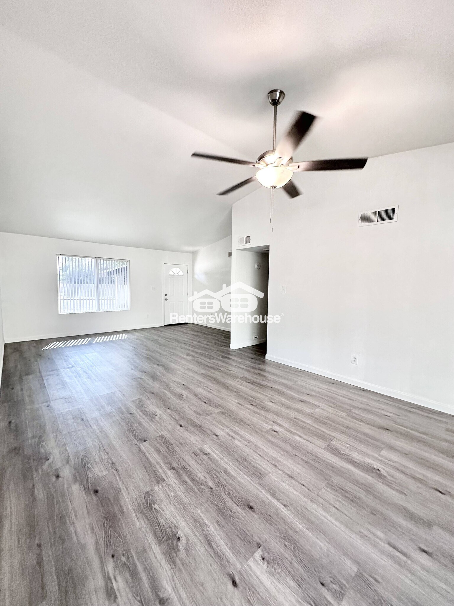 Building Photo - 17624 N 20th Dr