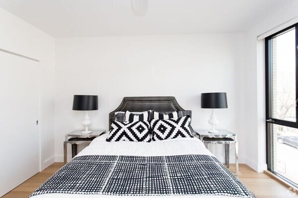 Building Photo - 1480 Tremont St