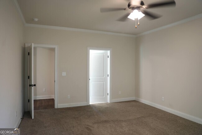 Building Photo - 225 Barnett Ln Ln