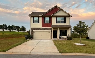 Building Photo - 5 Bedroom 3 Bathroom Home in Pendleton