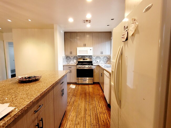 Building Photo - 14875 Novice St