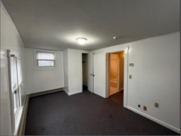 Building Photo - 600 Main St