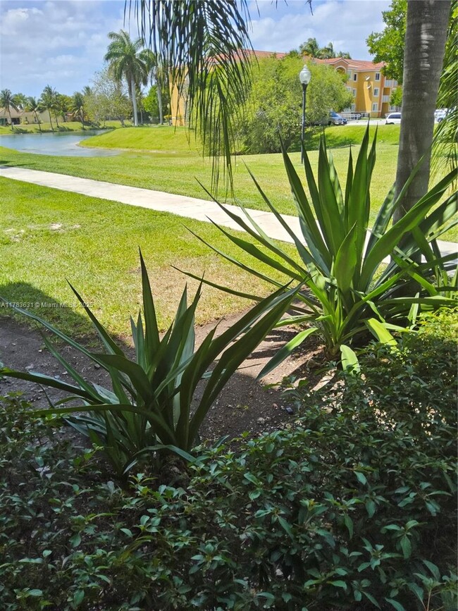 Building Photo - 20930 SW 87th Ave