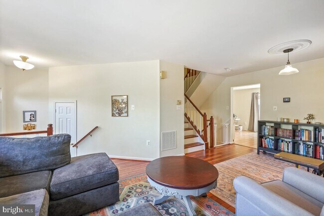 Building Photo - 46934 Trumpet Cir
