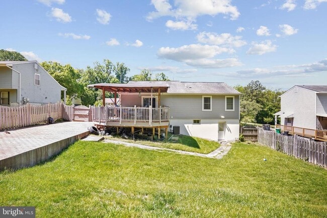 Building Photo - 7518 Bentree Rd