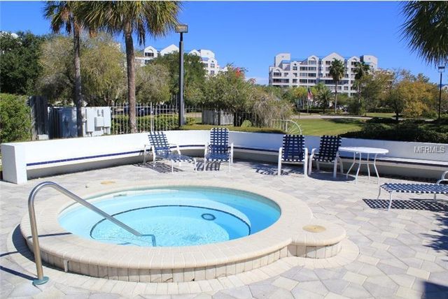 Building Photo - 2333 Feather Sound Dr