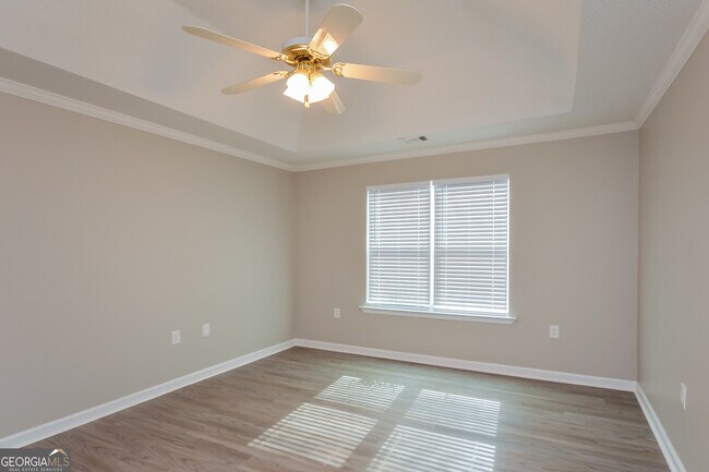 Building Photo - 1420 Saddlebrook Ct