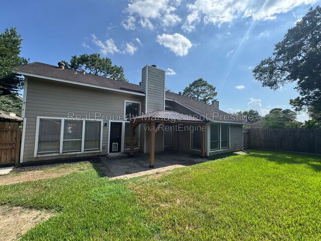 Building Photo - 15907 Spring Forest Dr