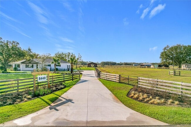 Building Photo - 8440 Florida Boys Ranch Rd