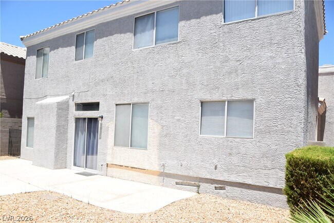 Building Photo - 7811 Howard Dade Ave
