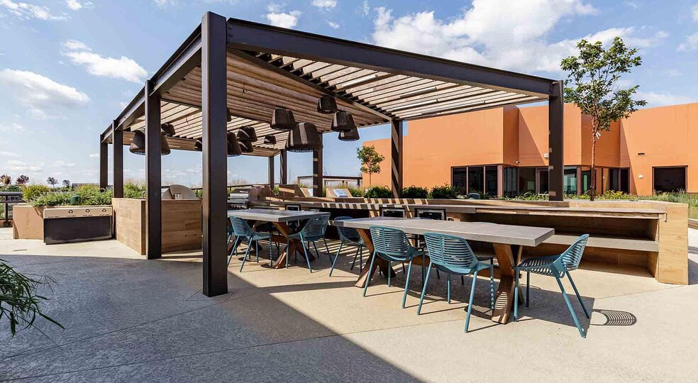 Building Photo - 853 New Jersey Ave SE