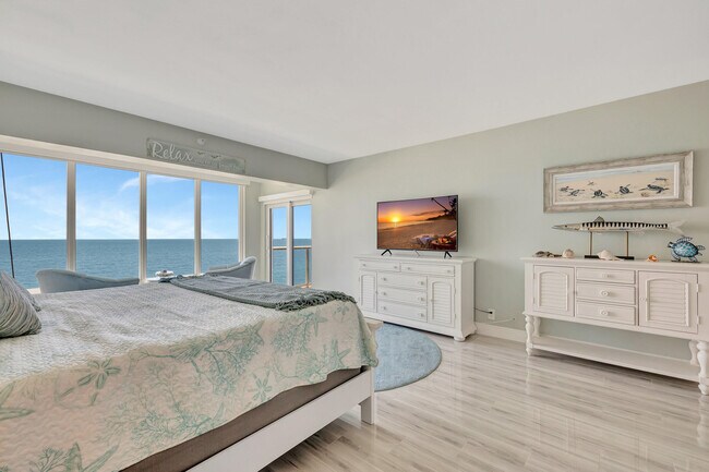 Building Photo - 2909 S Ocean Blvd