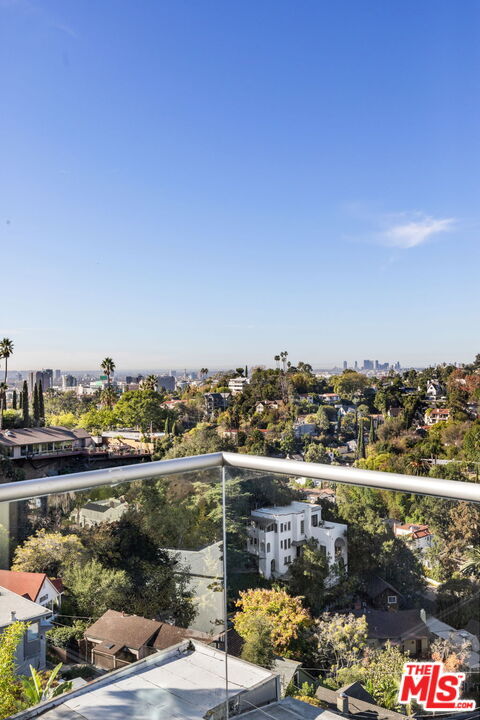 Building Photo - 5636 Tuxedo Terrace