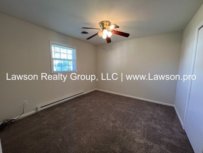 Building Photo - Moran 623-625