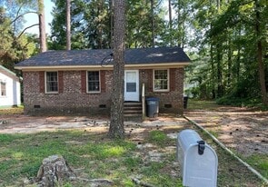 Building Photo - 1705 Fountain St