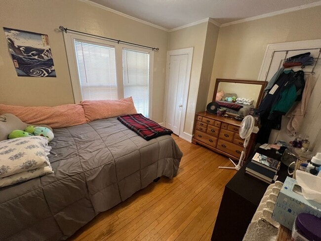 Building Photo - 2937 N Frederick Ave