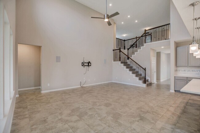 Building Photo - 14102 Spring Birch Ln