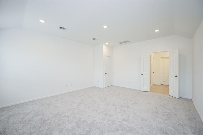 Building Photo - 26811 Tree Mallow Dr