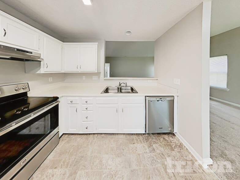 Building Photo - 9920 Baxter Caldwell Dr