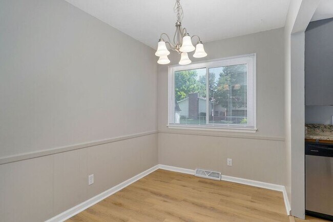 Building Photo - 3318 W Dorber Dr