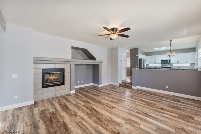 Building Photo - 8701 Butterchurn Ave