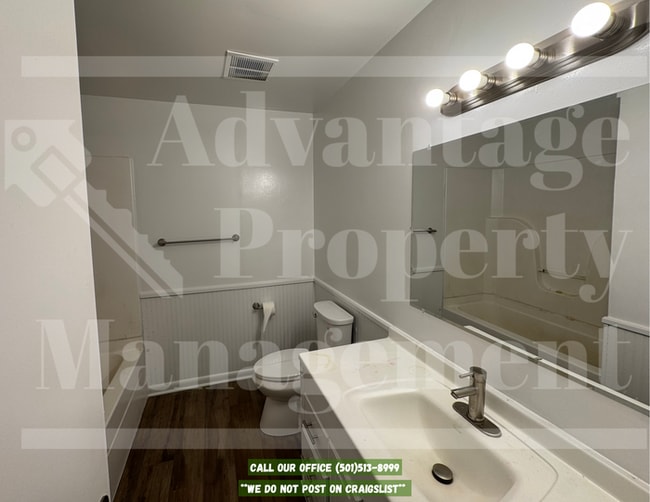 Building Photo - 3 Wallace Dr