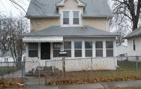Building Photo - 2910 N Sheridan Ave