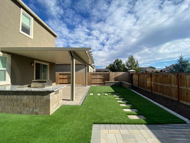 Building Photo - Built 2022 Sparks Spanish Springs 4+ Bedro...