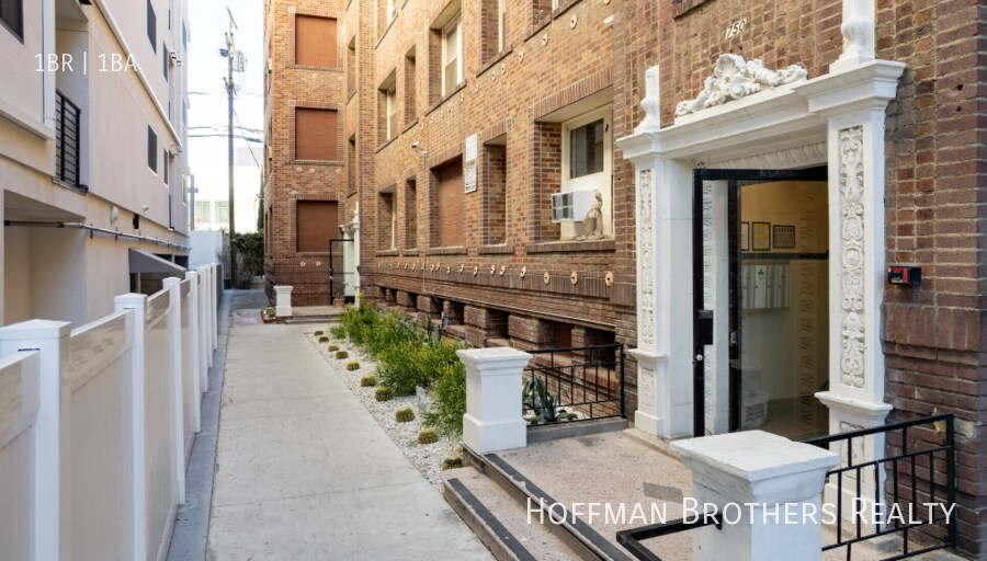 Building Photo - 750 S Mariposa Ave