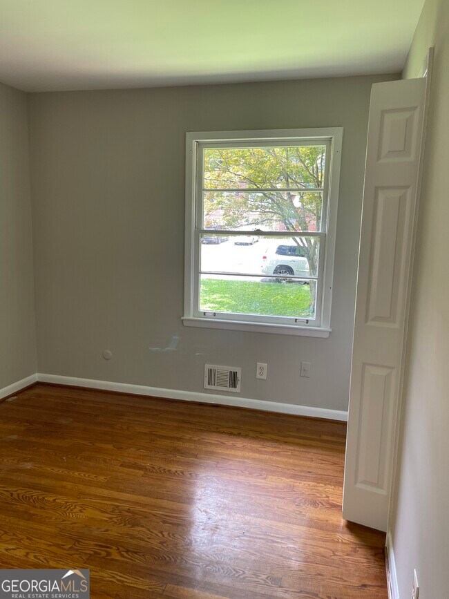 Building Photo - 3616 Santa Fe Trail