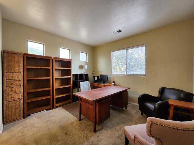 Building Photo - 4028 Paseo del Sol