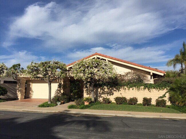 Building Photo - 6535 Caminito Northland