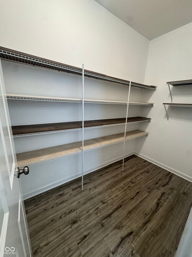 Building Photo - 1296 Wood Thrush Ct