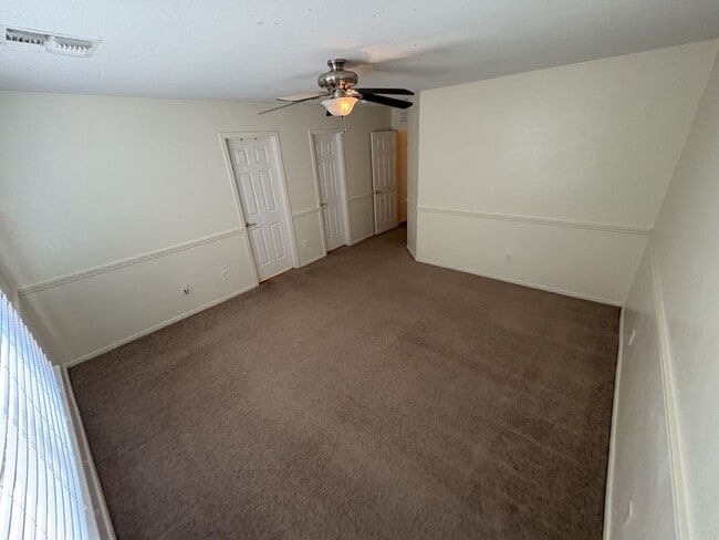 Building Photo - Vail School District 3 bedroom two bath