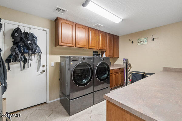 Building Photo - 8822 W Runion Dr