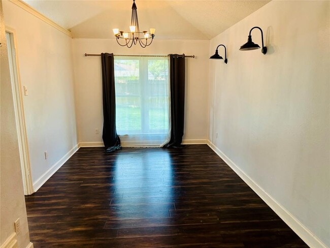 Building Photo - 2930 Bentley Ct