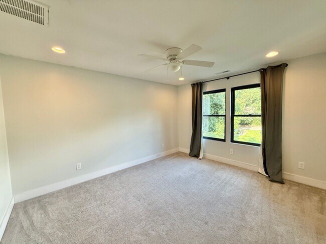 Building Photo - Incredible 5BD, 4.5BA Wake Forest Home Nea...