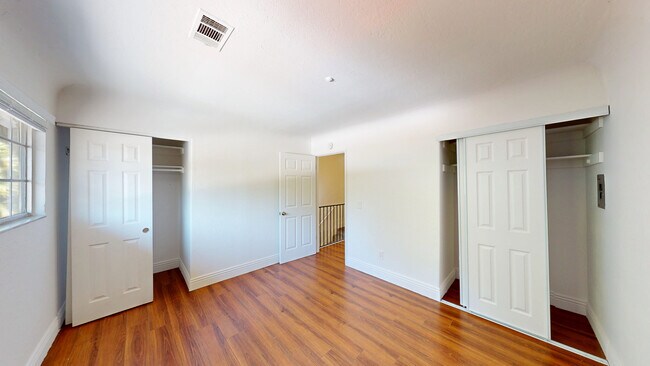Building Photo - 18239 Happy Ln