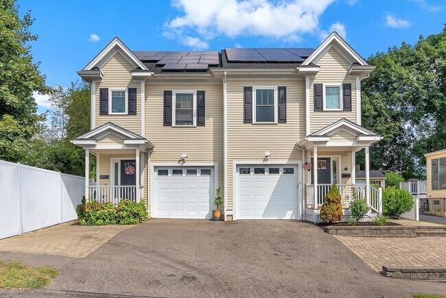 Primary Photo - 21 Crescent Rd