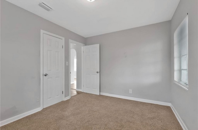 Building Photo - 925 17th St S